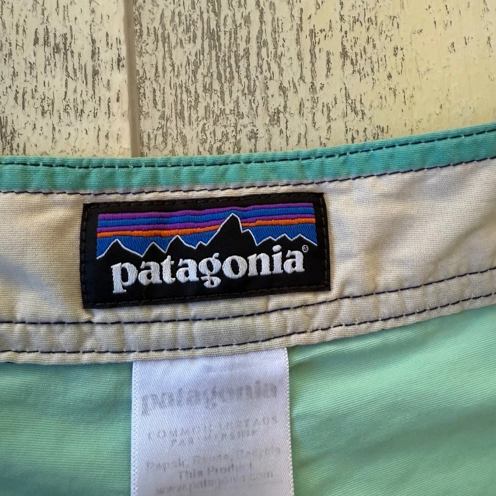 PATAGONIA Striped Board Shorts Swim‎ Trunks Men's Size 35 Casual Beach Surf Pool